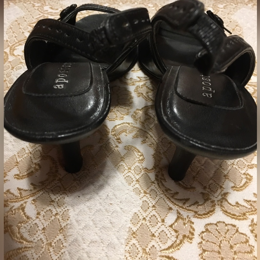 Apostrophe Sandals Size 6 1/2 M Black - Picture 7 of 11
